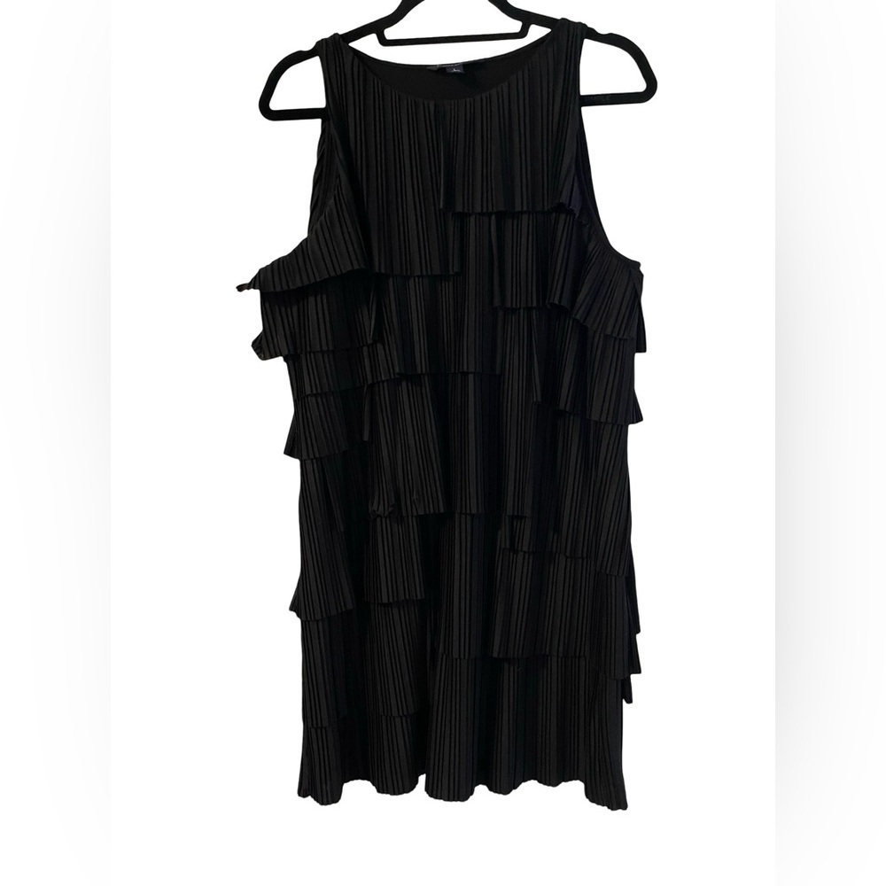 Banana Republic Black Sleeveless Pleated Flapper Style Dress Size Large